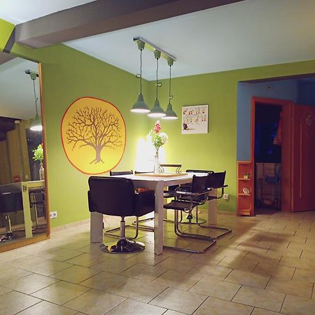 Grosses Zimmer Bad Kueche Wohnzimmer Terasse Garten Zentral Ruhig Landsberg am Lech Luaran gambar