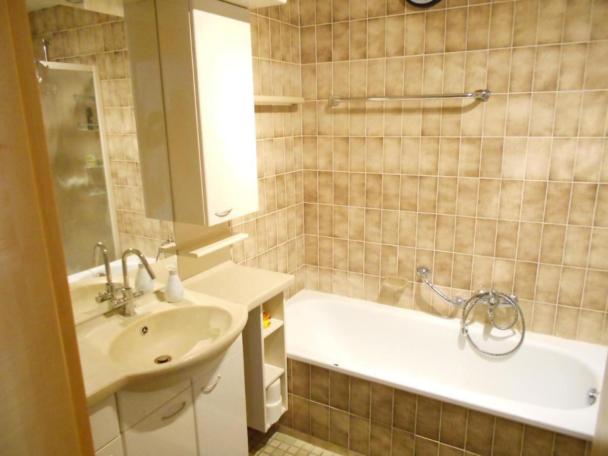 Grosses Zimmer Bad Kueche Wohnzimmer Terasse Garten Zentral Ruhig Landsberg am Lech Luaran gambar